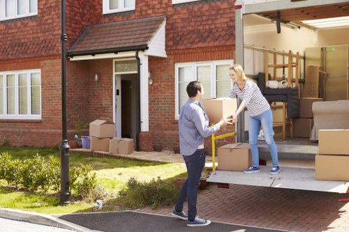 Putney removals help for residential and commercial customers