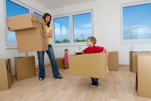 Local removals support for flats and homes in Putney