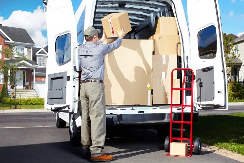 Sustainable moving practices with reusable packing and transport